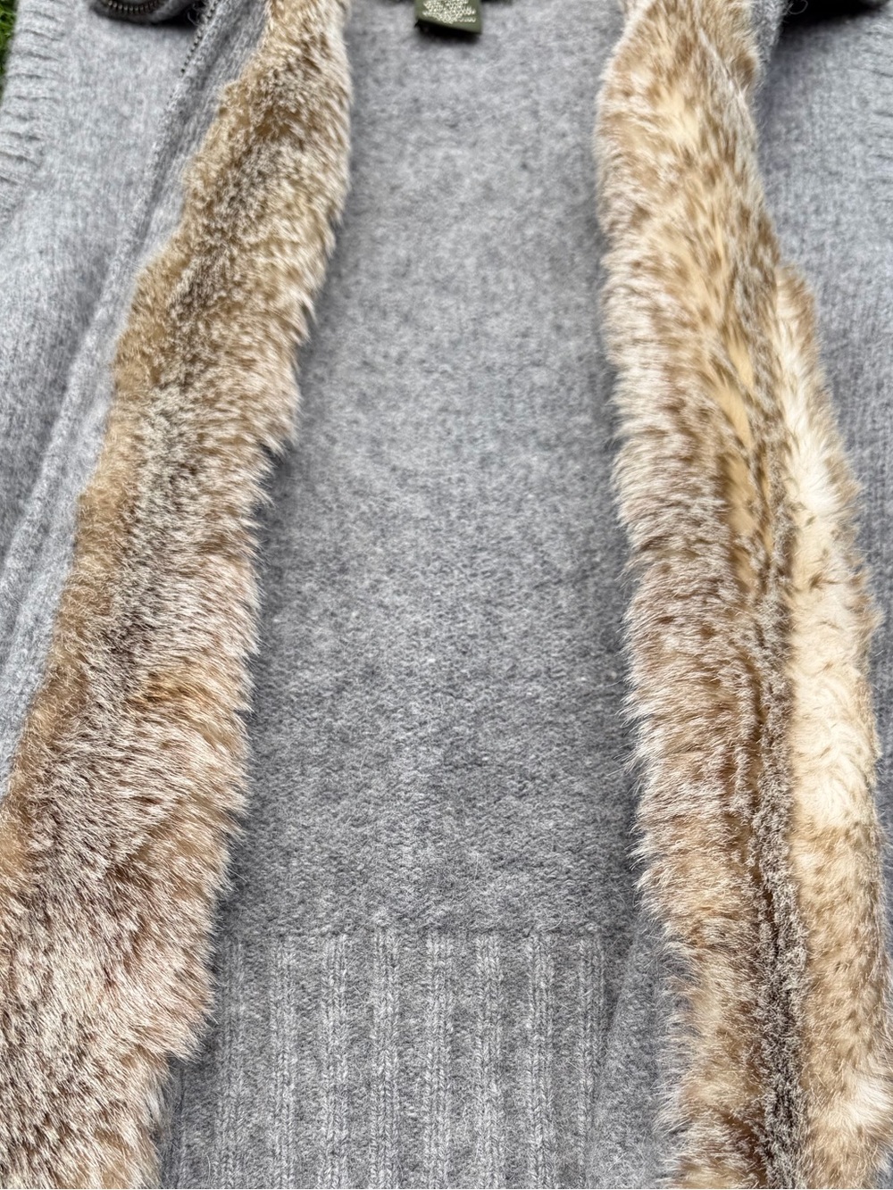 Eddie Bauer Wool Alpaca Blend Faux Fur Trim Full Zip Sweater Vest M - Picture 4 of 8